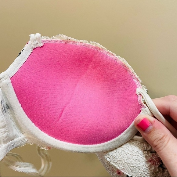 PINK Victoria’s Secret Date Push Up Bra 32C White Floral - Picture 5 of 7